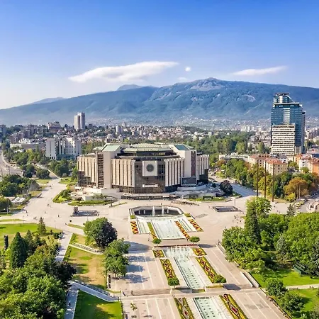 Vivid By Ndk And Vitosha Blvd With Free Secured Parking And Ac Apartmán *